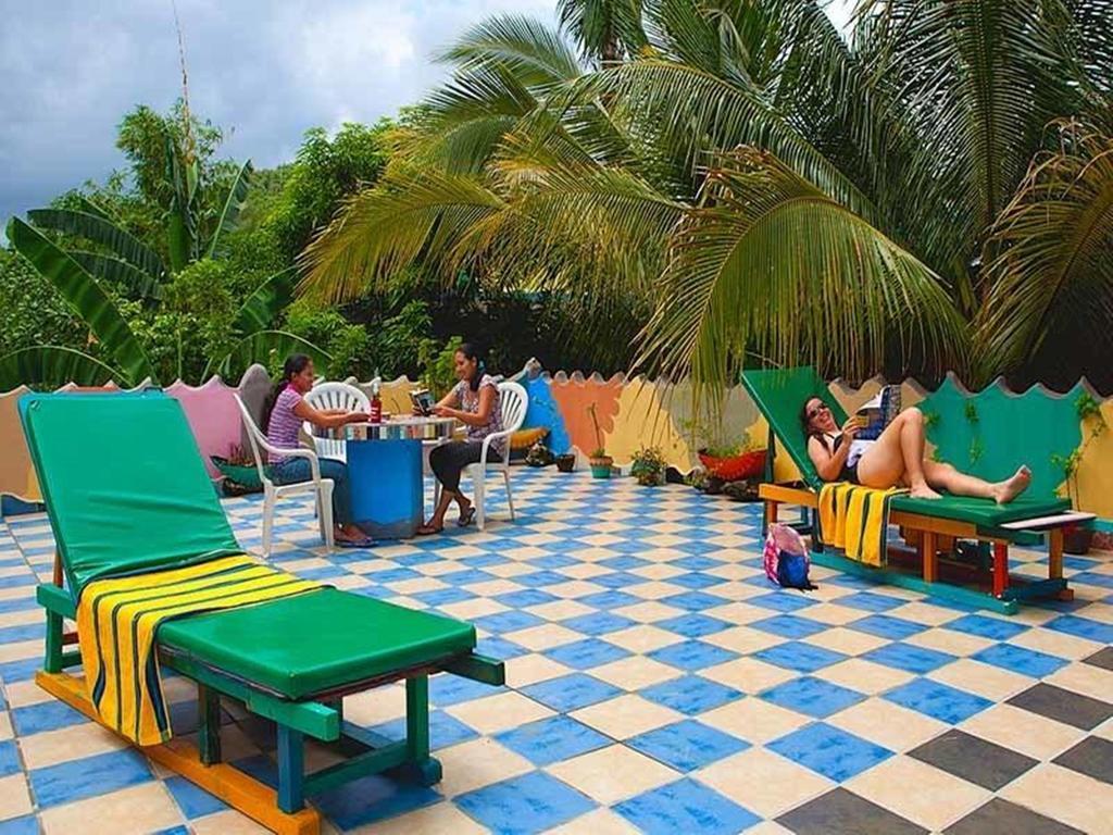 Takatuka Beach Resort Sipalay Exteriör bild