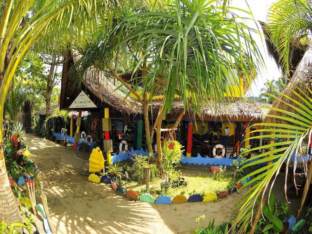 Takatuka Beach Resort Sipalay Exteriör bild
